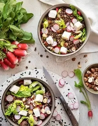 Salade-de-lentilles-au-chevre-et-noisettes